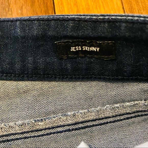 ⭐️ Kenneth Cole Jess Skinny Jeans - Picture 5 of 7